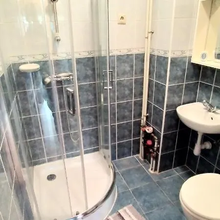 Anne Apartment *